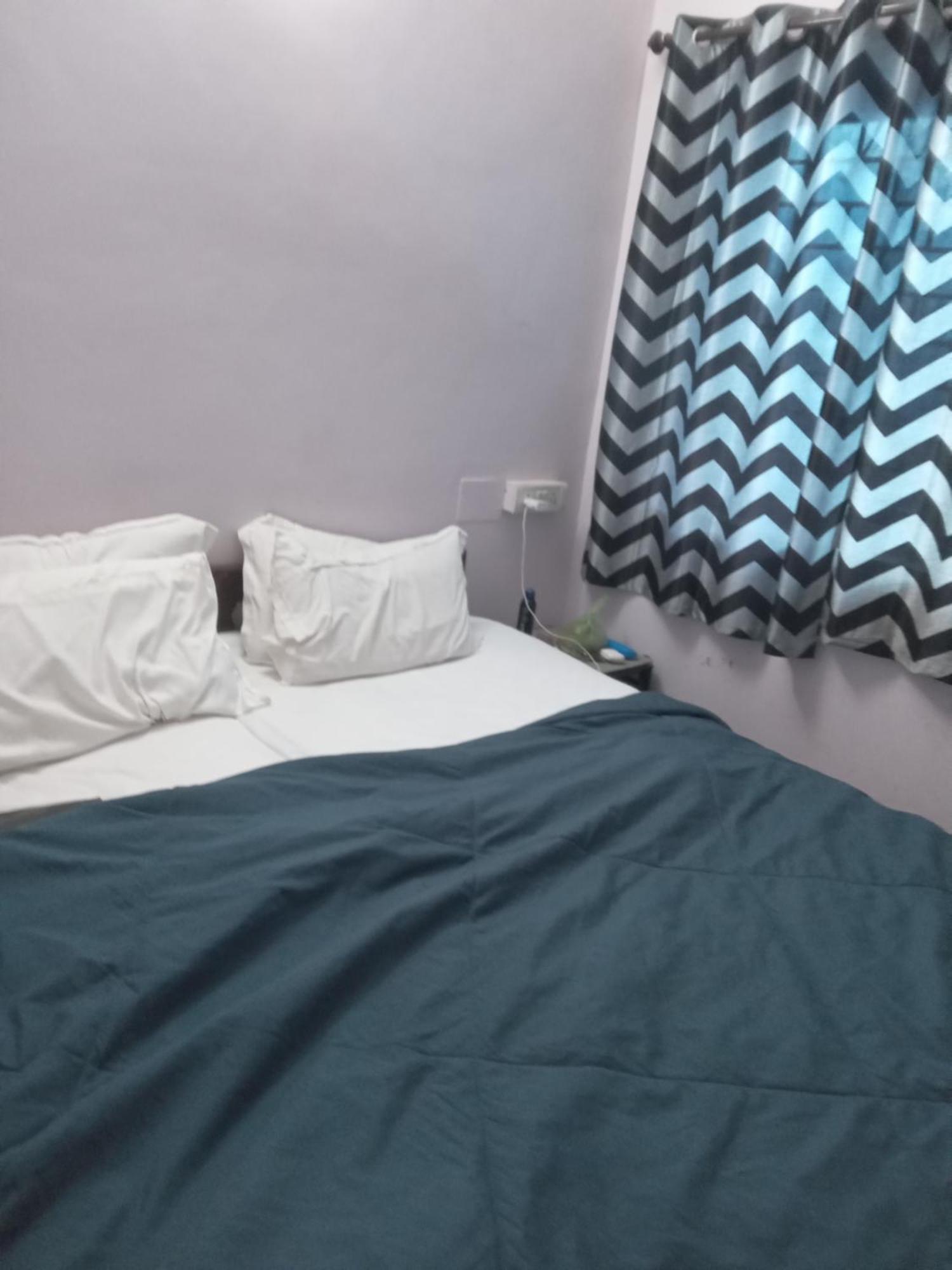 Kapil Traders Bed & Breakfast นิวเดลี ภายนอก รูปภาพ