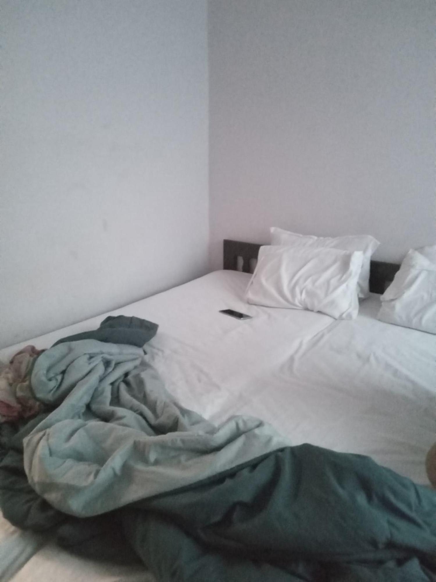 Kapil Traders Bed & Breakfast นิวเดลี ภายนอก รูปภาพ